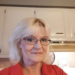 Meet your Posher, Loretta